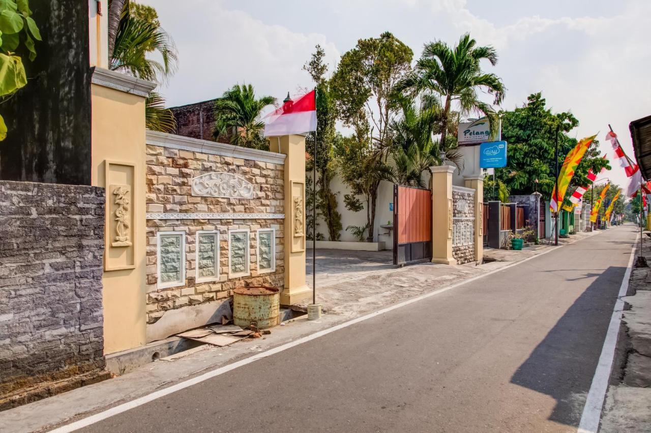 Oyo 3831 Pelangi Residence Syariah Surakarta (Solo) Exterior foto